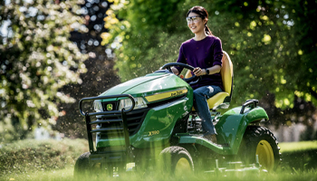 Select Series™ X500 Lawn Tractors